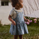 Lil' Atelier denimkjole til børn Medium Blue Denim EMB NMFFUNDA