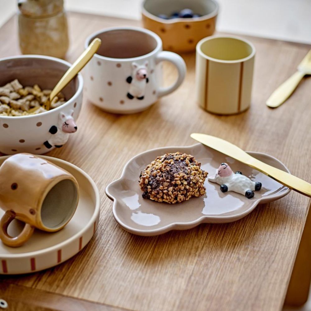 b7a4c5d87838e42935426241ebf93c01