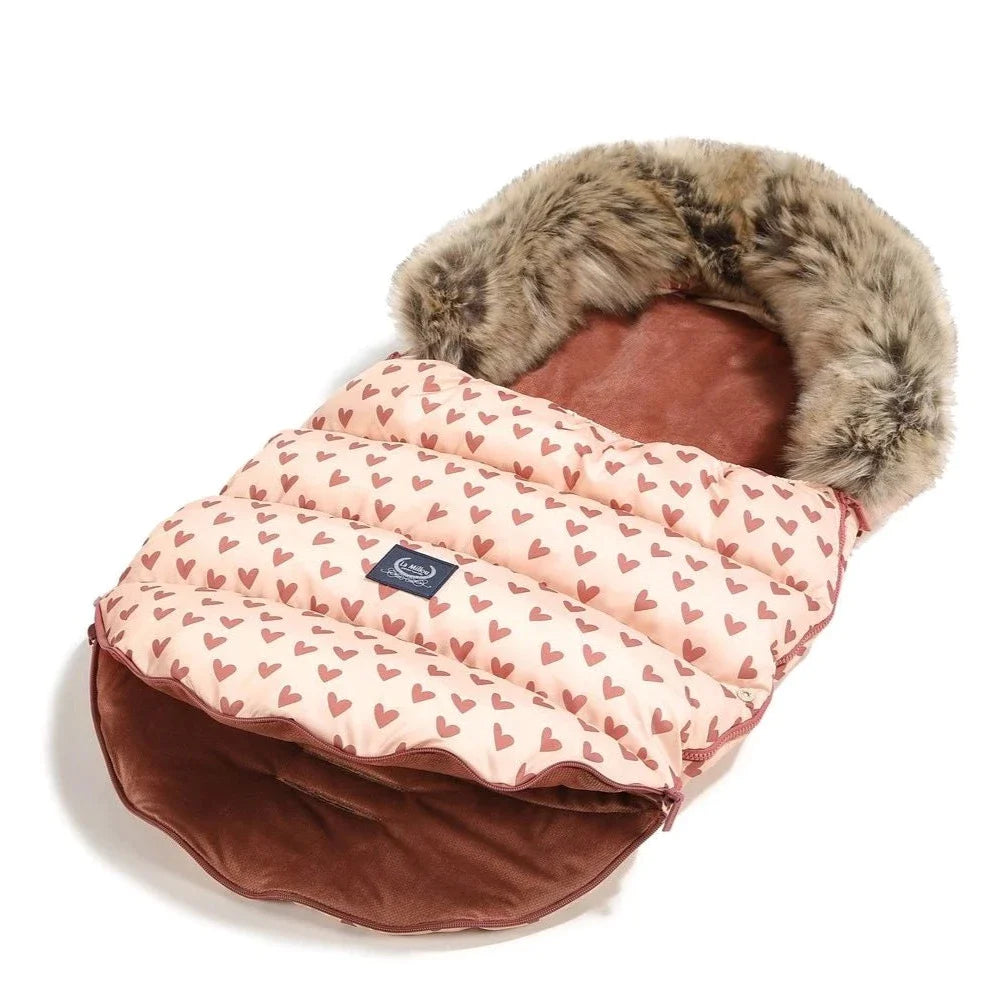 b9317a8887ad6c2a67451bec3eceb80f