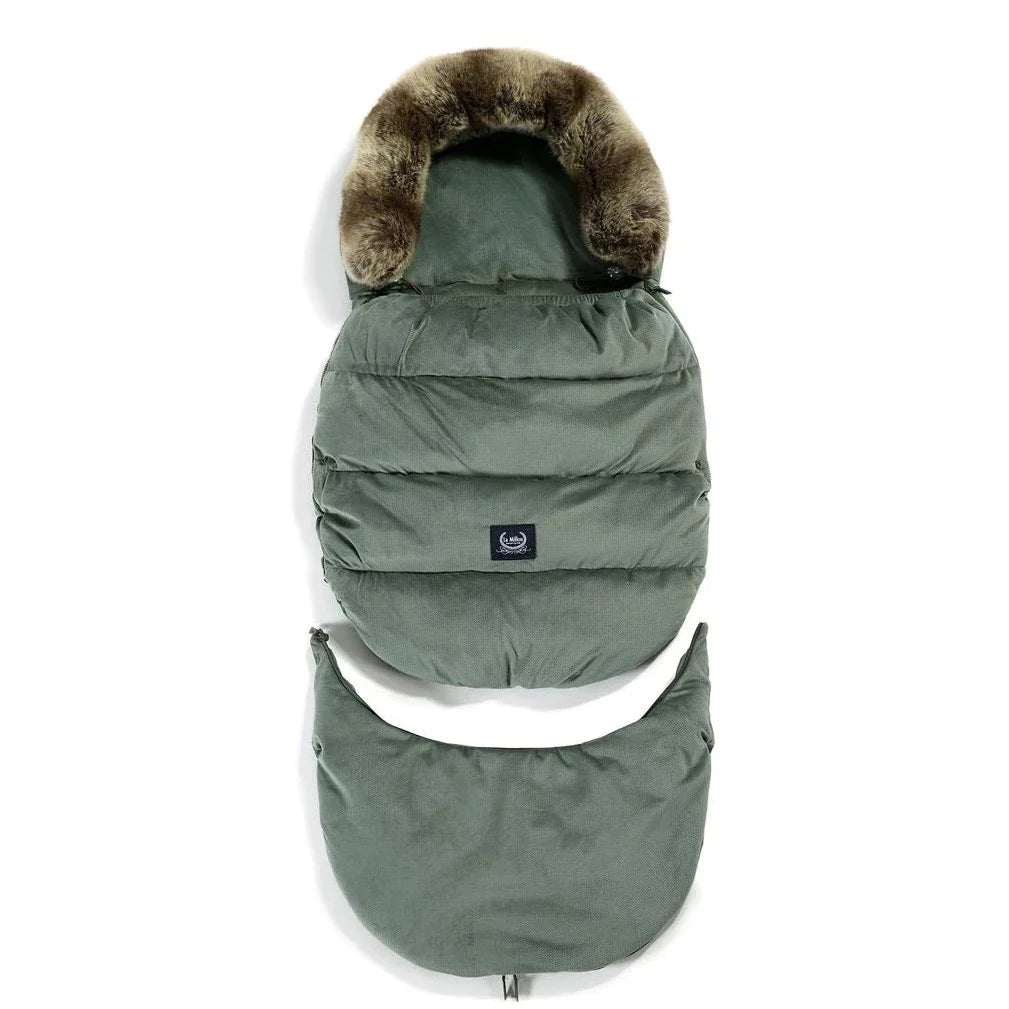 09c755ecc618413b1544733aa5eea99b